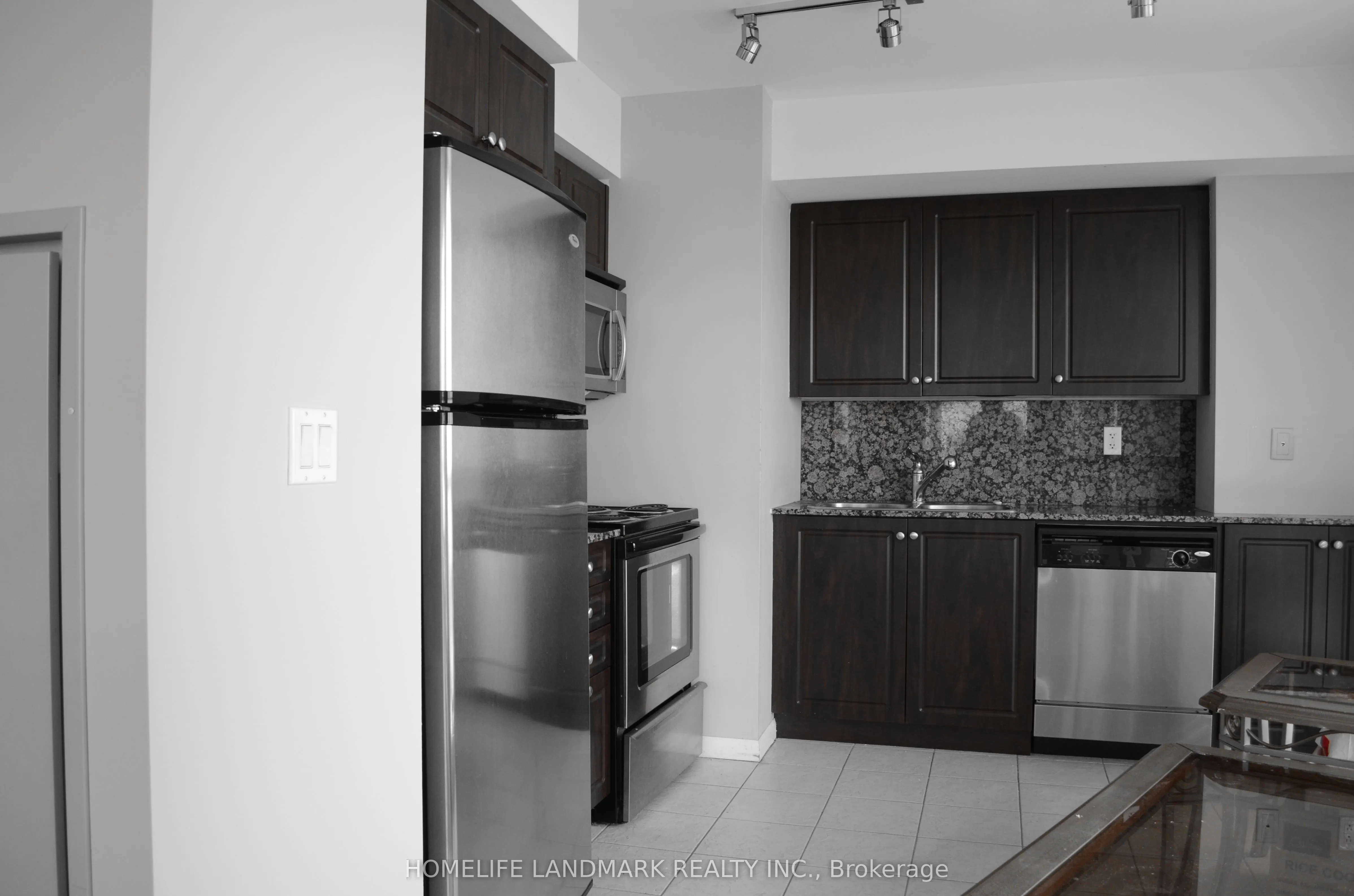215 Fort York Boulevard, #1704