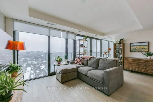 111 Bathurst Street, #1605