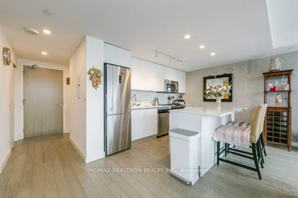 111 Bathurst Street, #1605