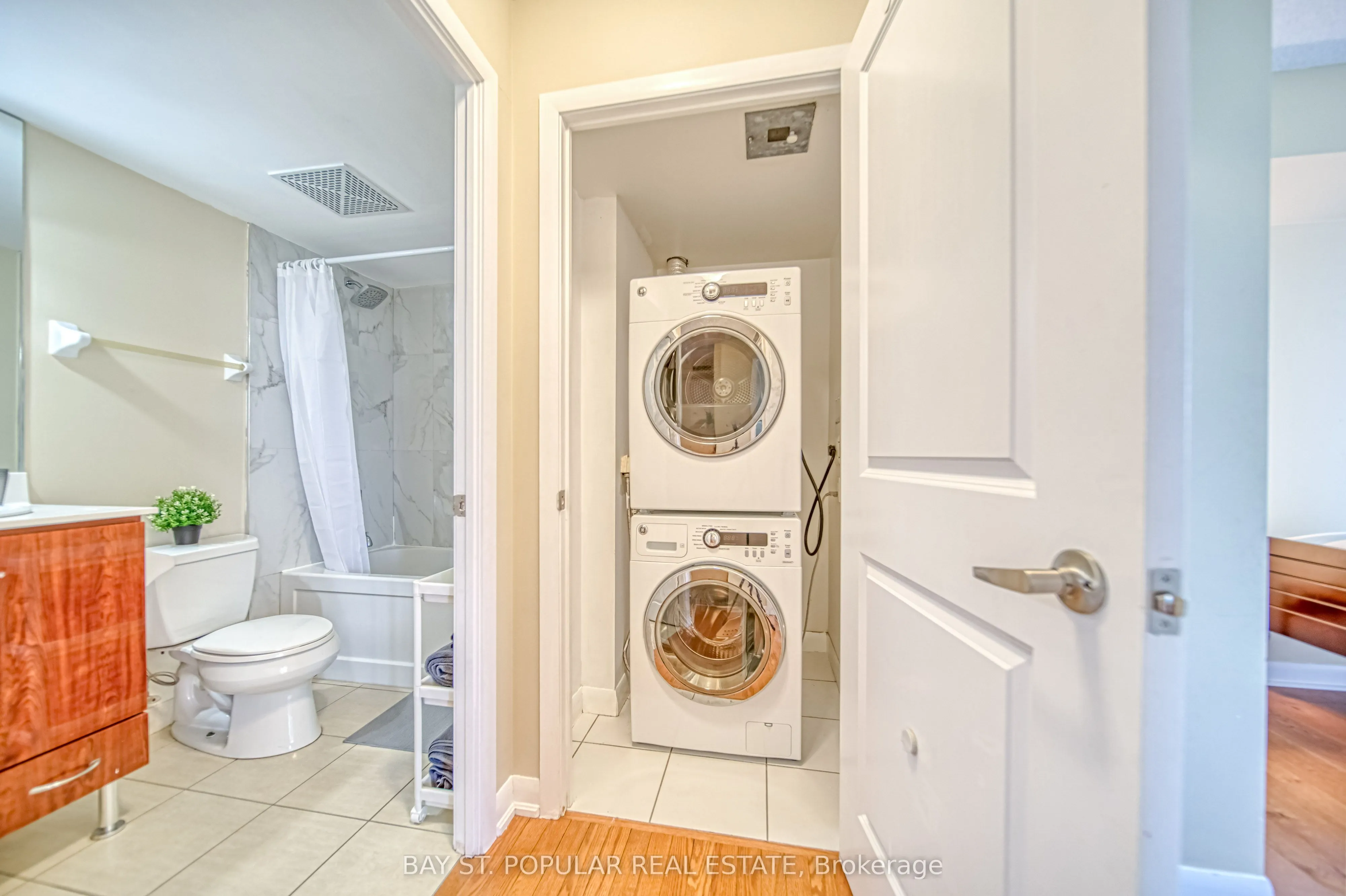 5793 Yonge Street, #605