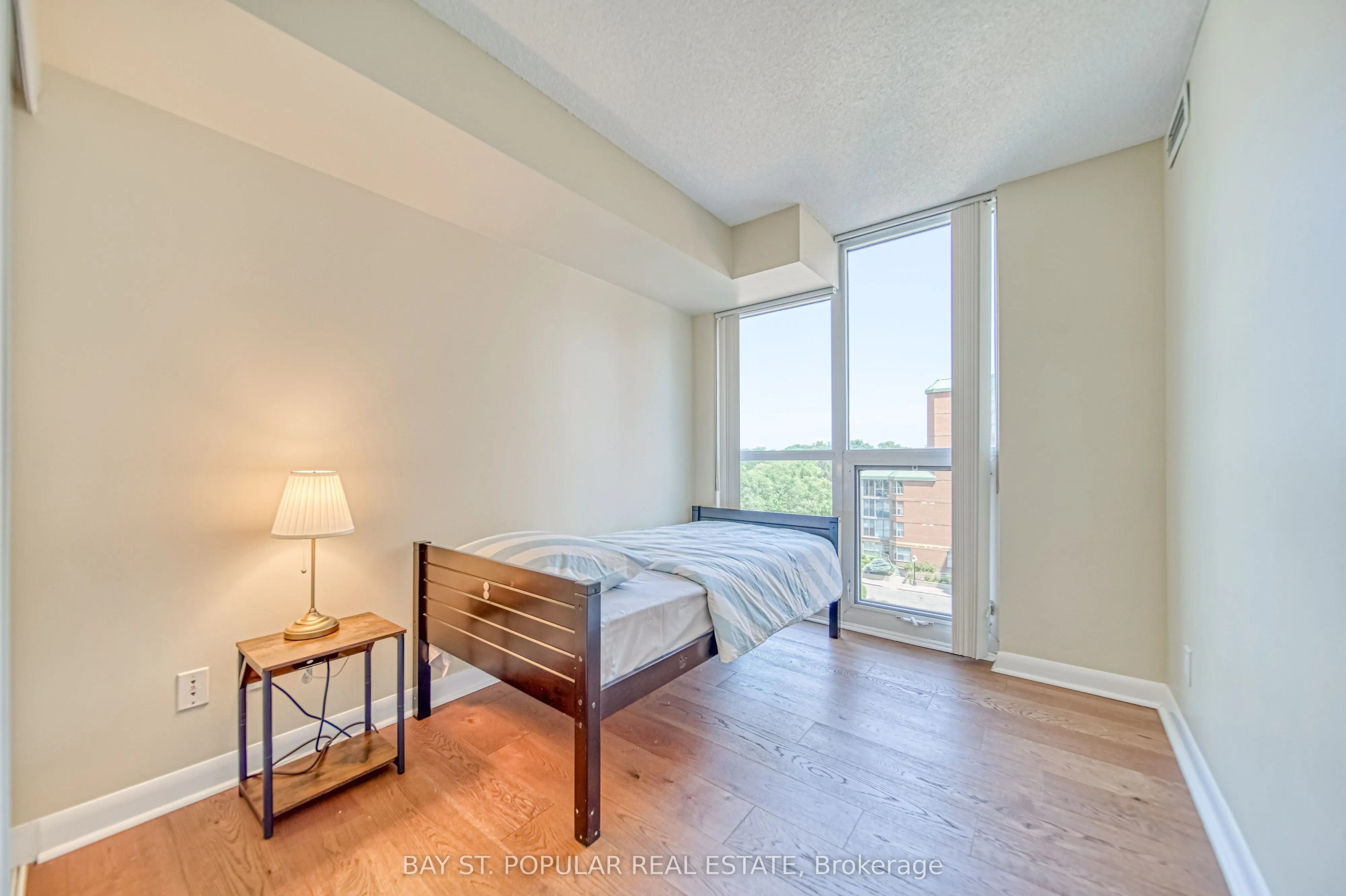 5793 Yonge Street, #605