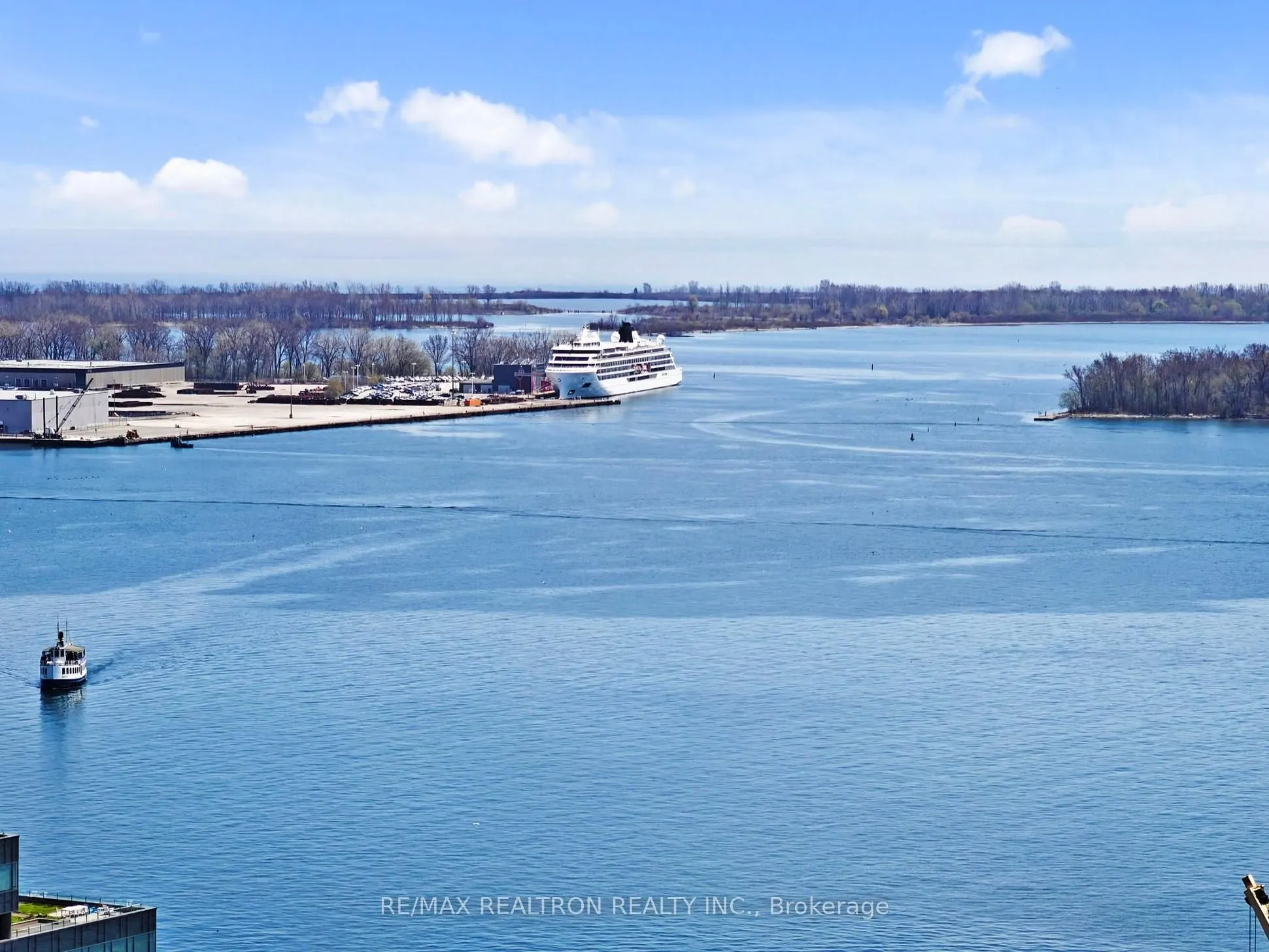 138 Downes Street, #2906
