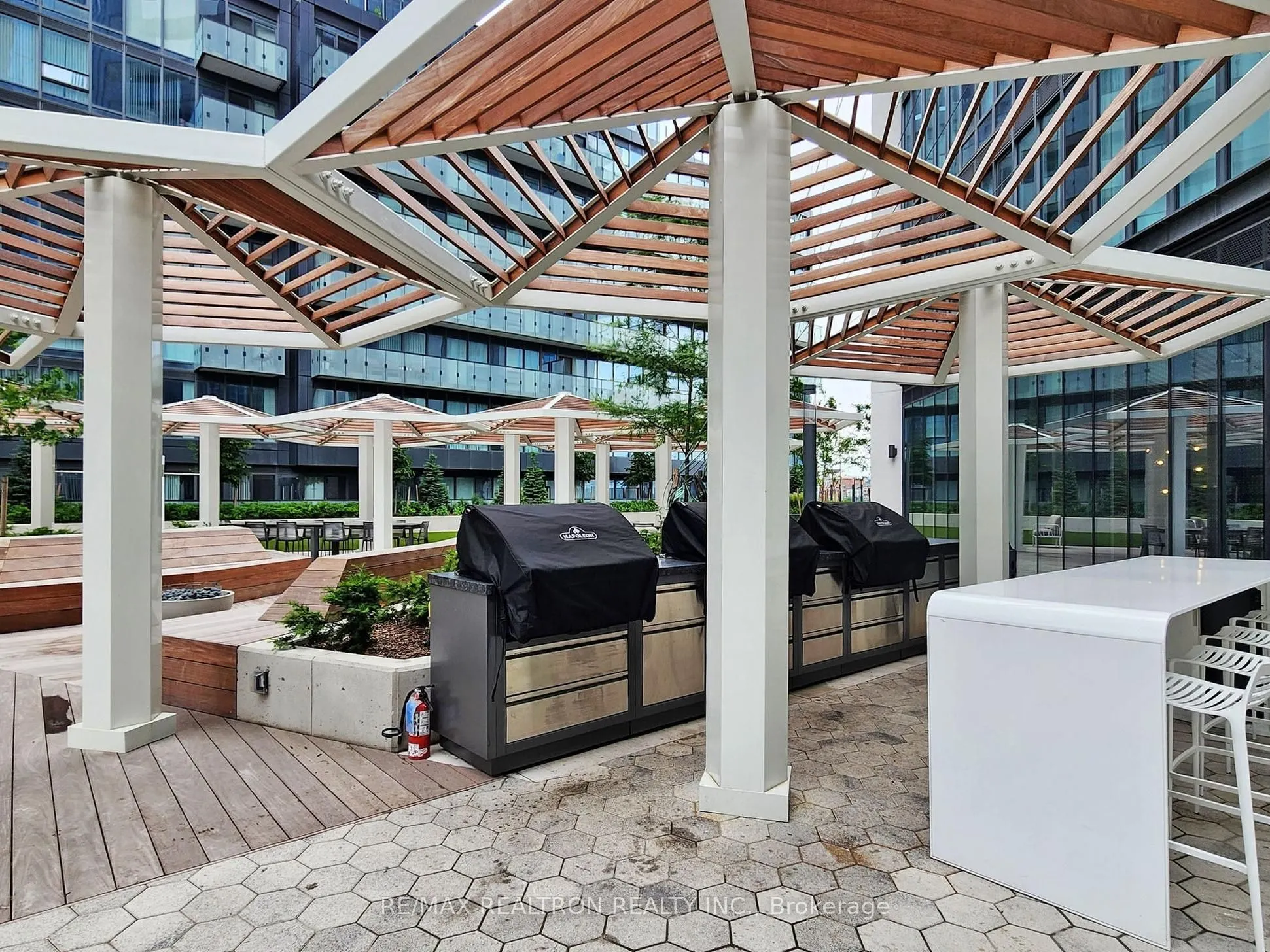 138 Downes Street, #2906