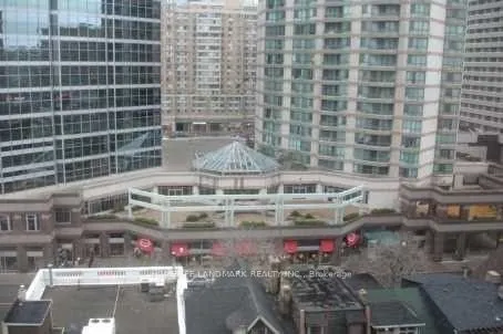 633 Bay Street, #1122