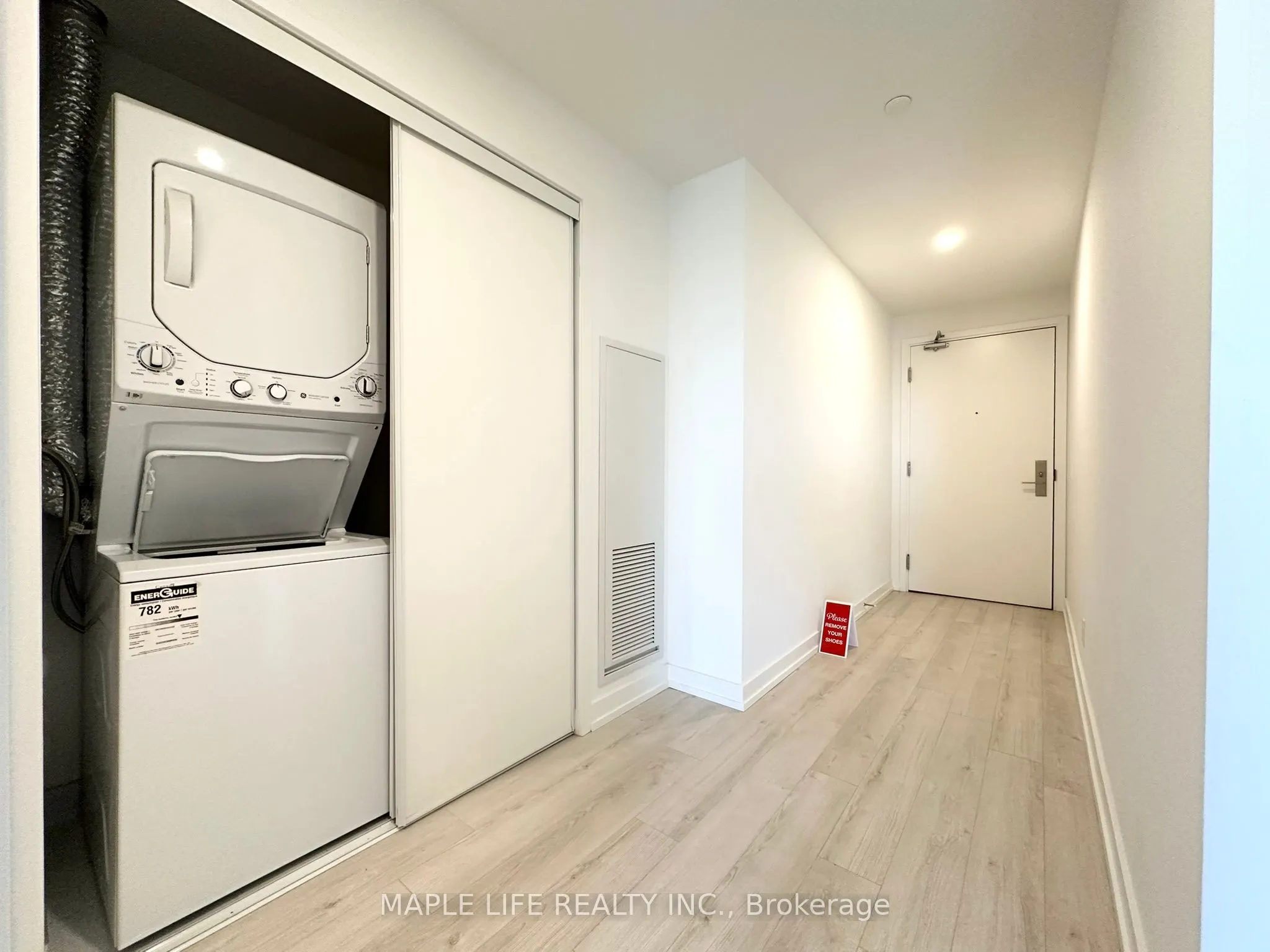 33 Helendale Avenue, #1901