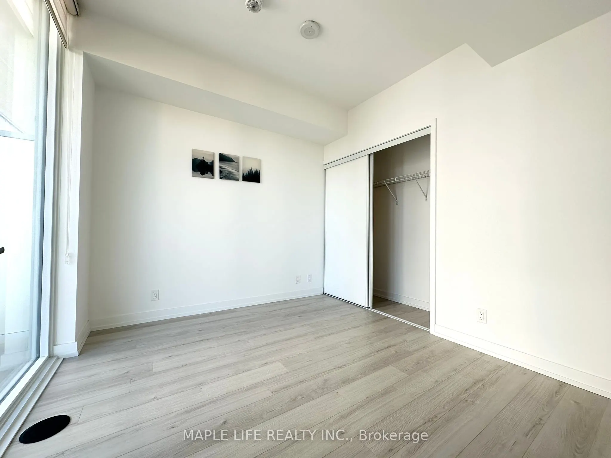 33 Helendale Avenue, #1901