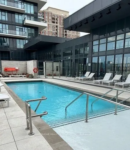 30 Inn On The Park Drive, #1006