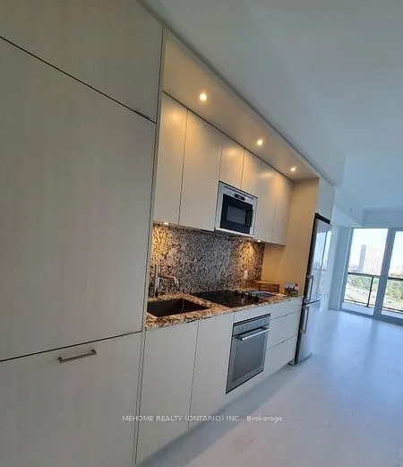 30 Inn On The Park Drive, #1006