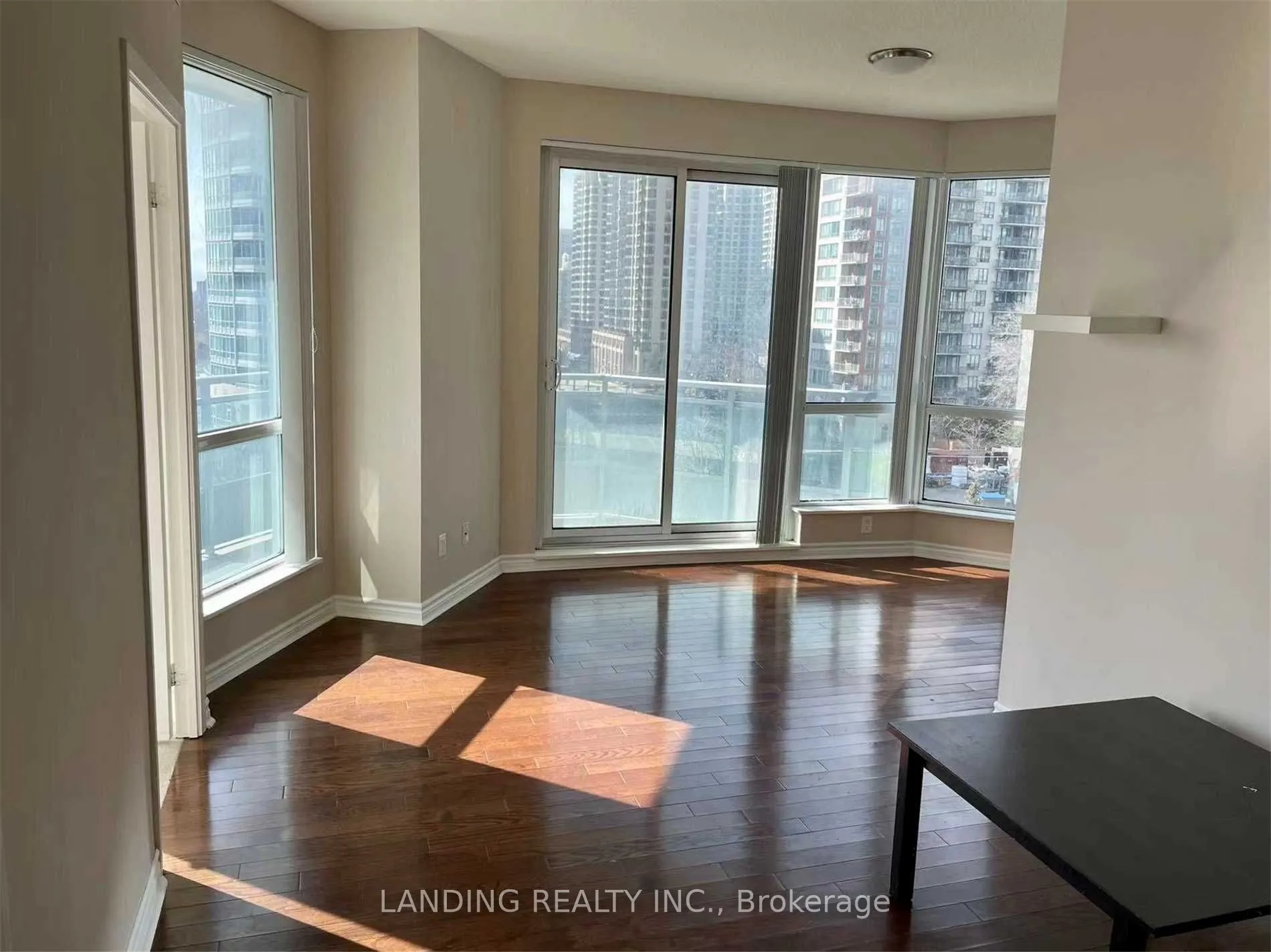 18 Holmes Avenue, #503