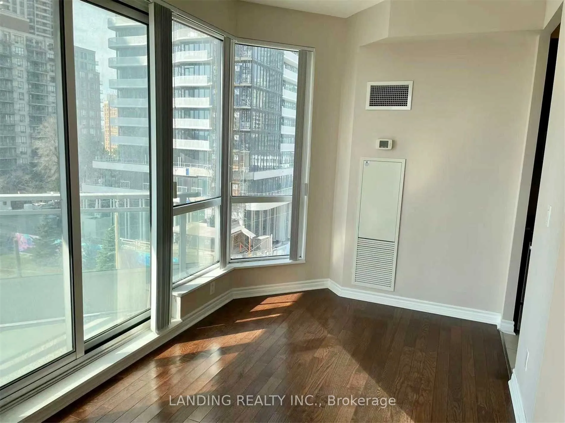 18 Holmes Avenue, #503