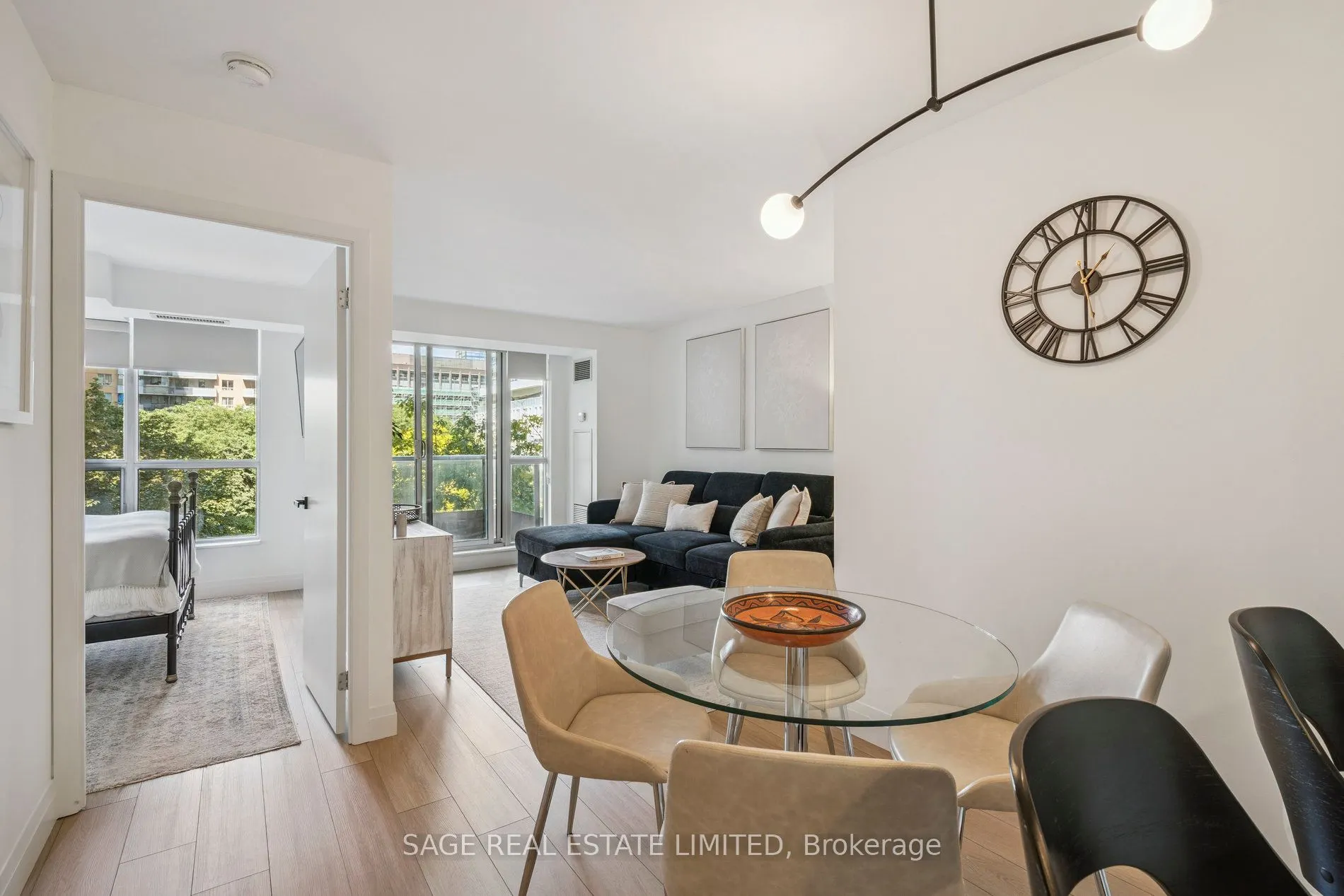 76 Shuter Street, #403
