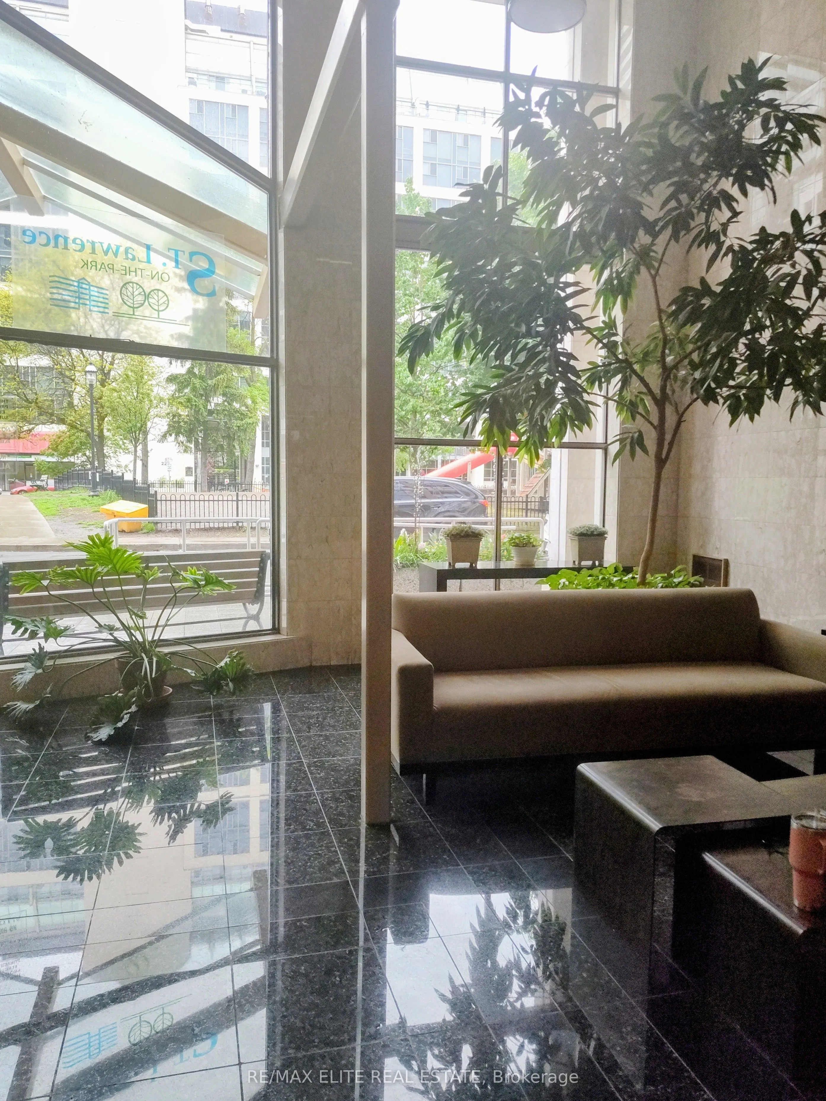 65 Scadding Avenue, #323