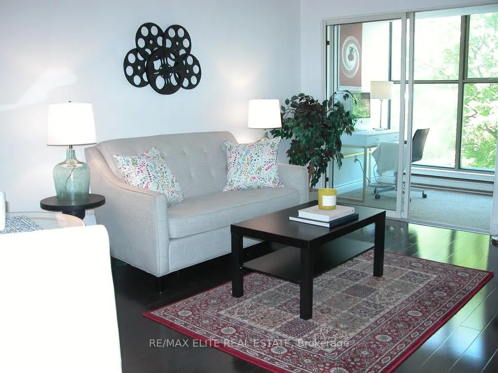 65 Scadding Avenue, #323