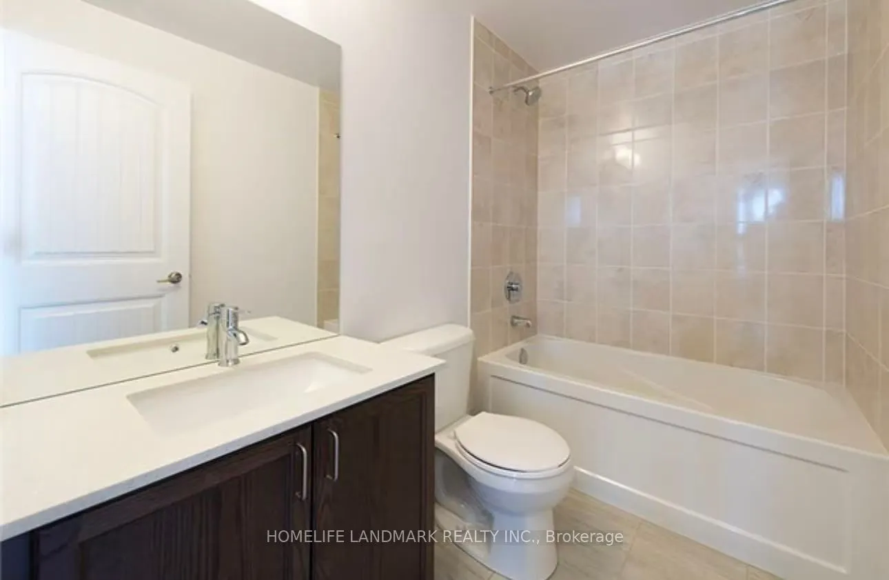 7 Kenaston Gardens, #806
