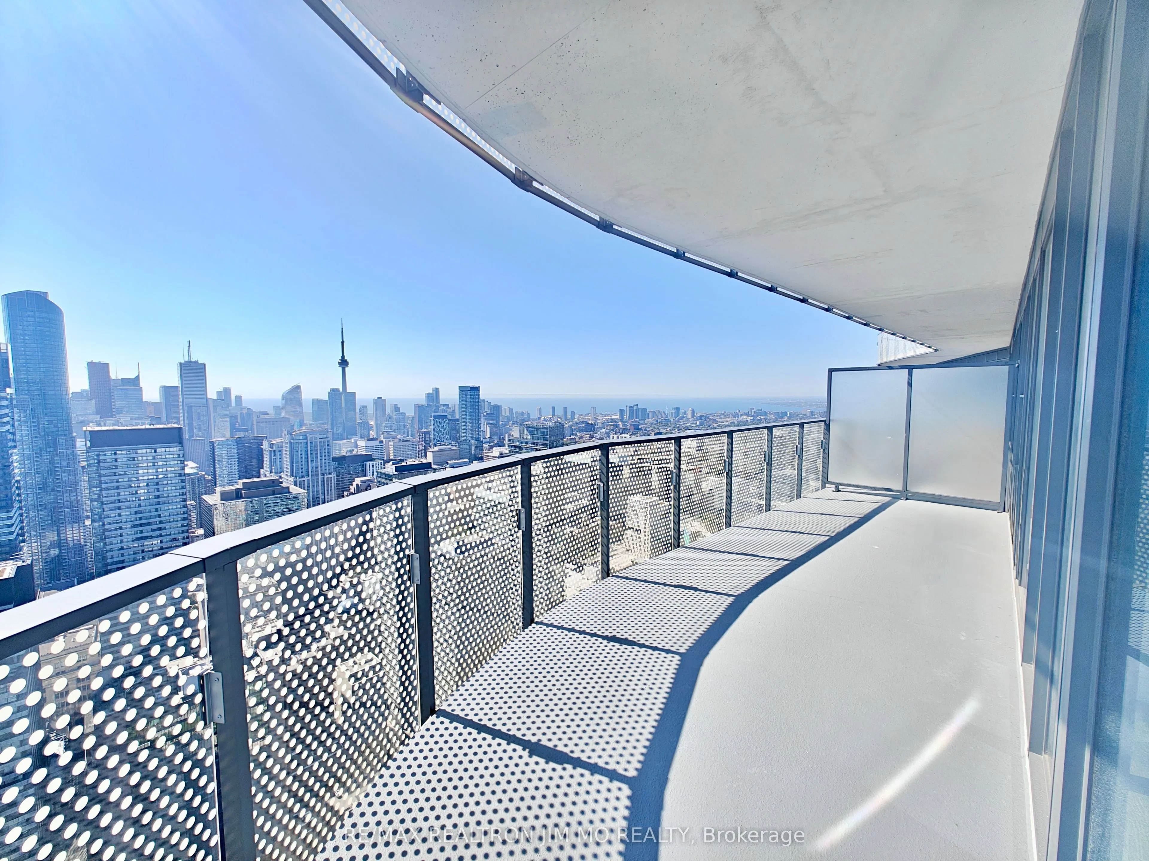 11 Wellesley Street W, #5802