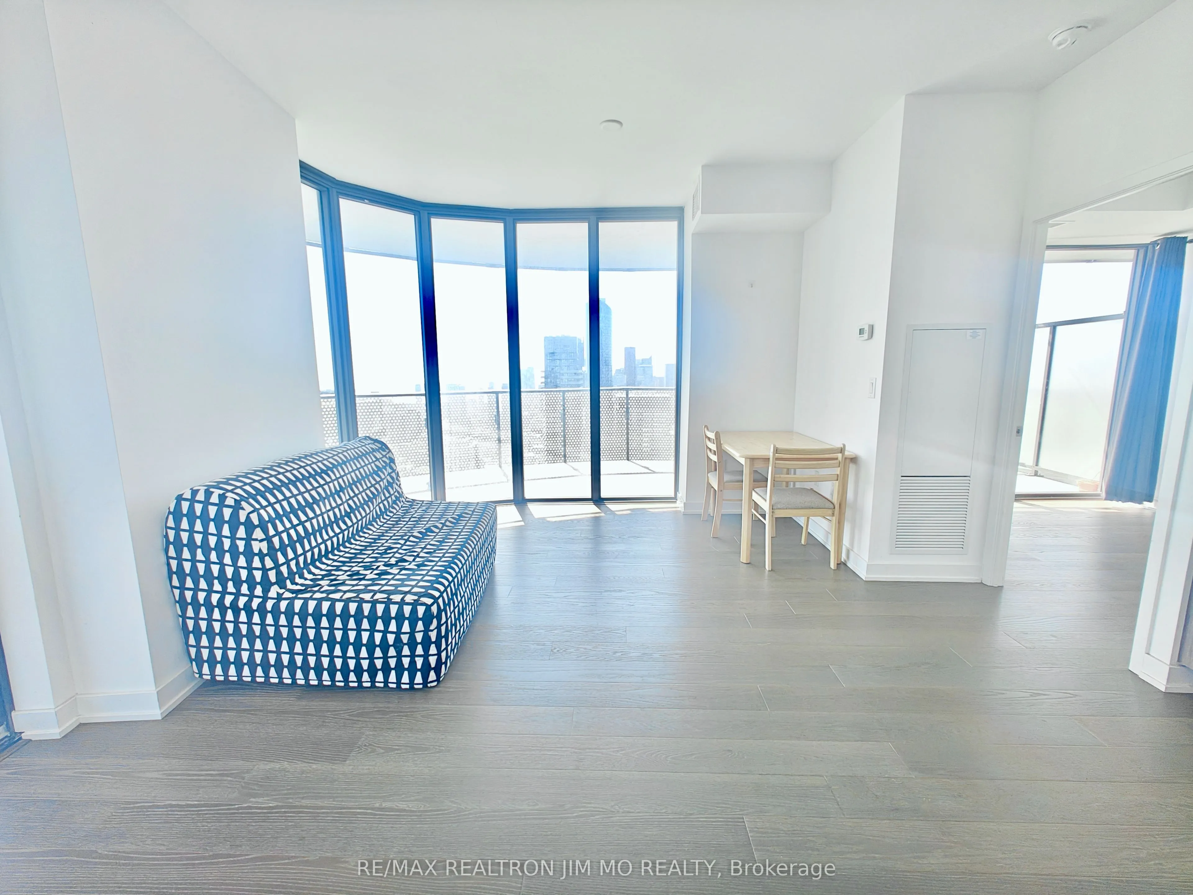 11 Wellesley Street W, #5802