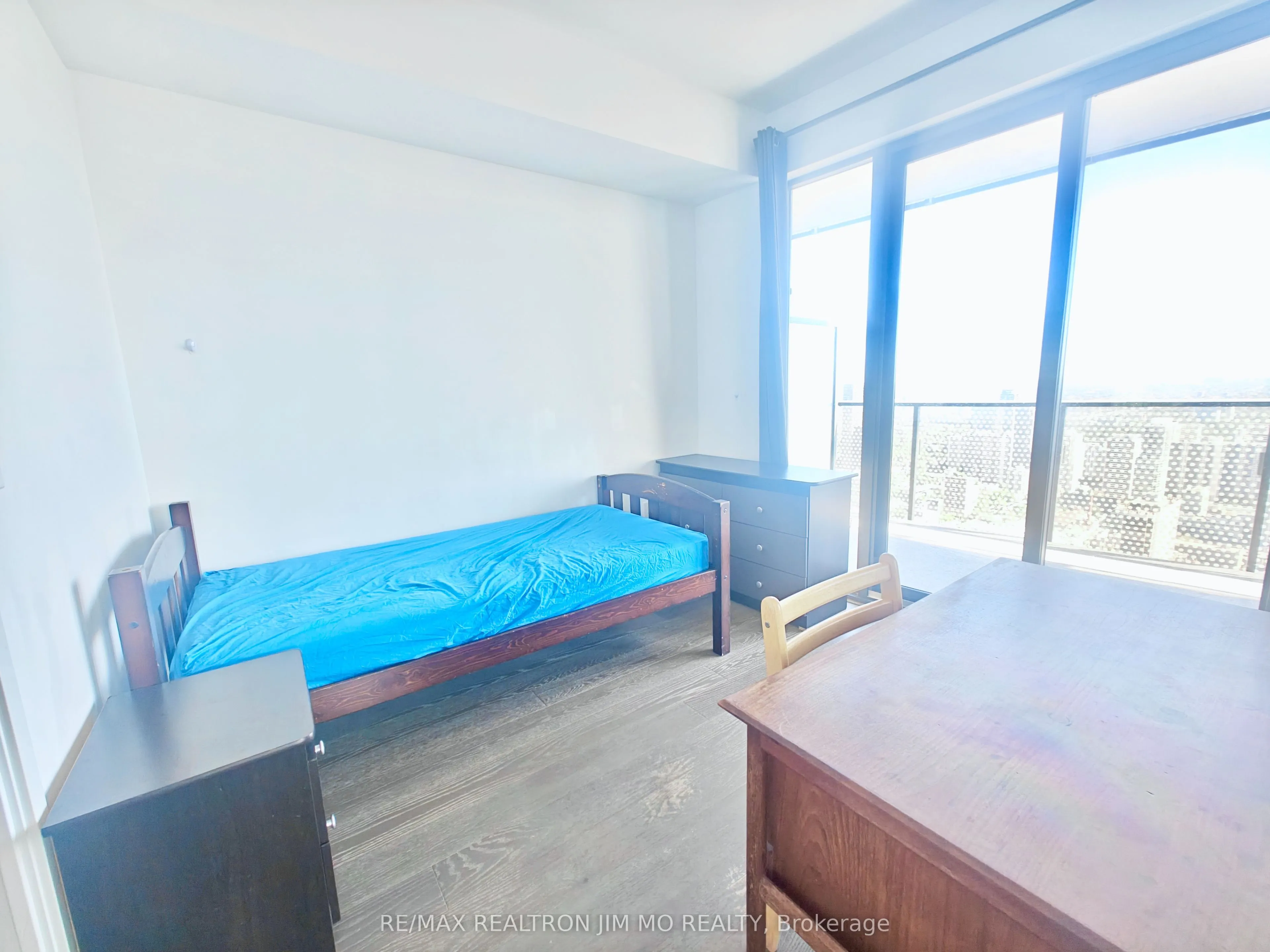 11 Wellesley Street W, #5802