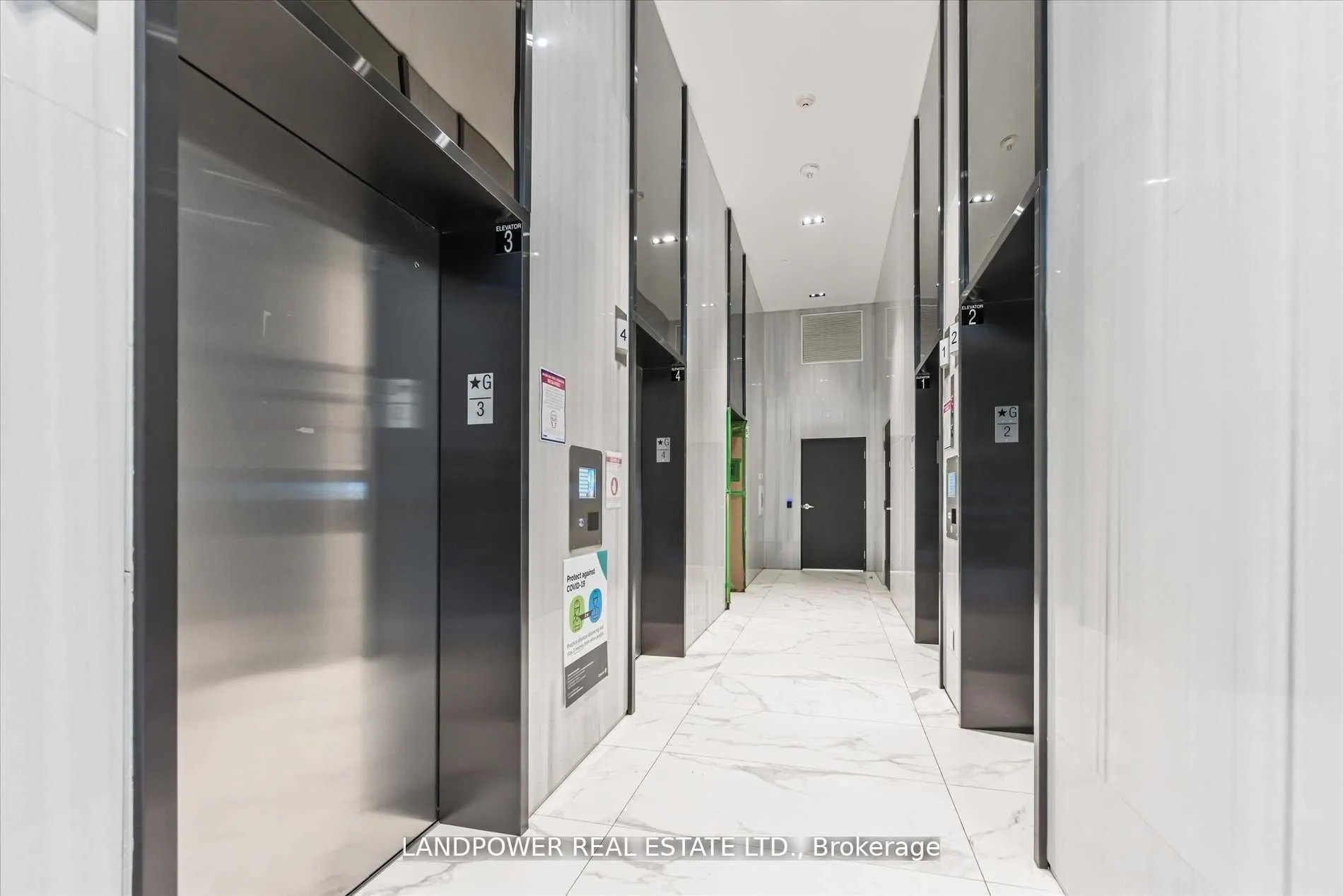 15 Queens Quay E, #3106