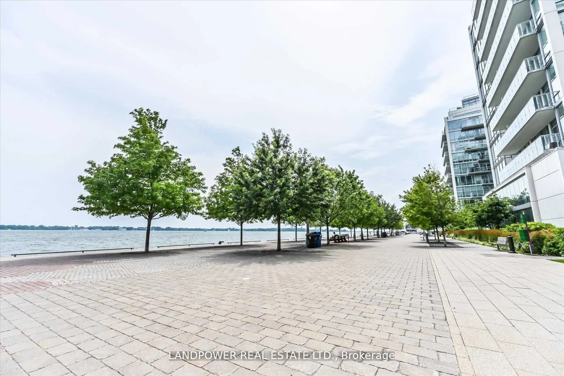 15 Queens Quay E, #3106