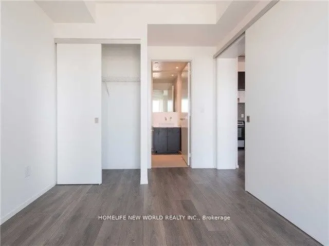159 Dundas Street E, #612