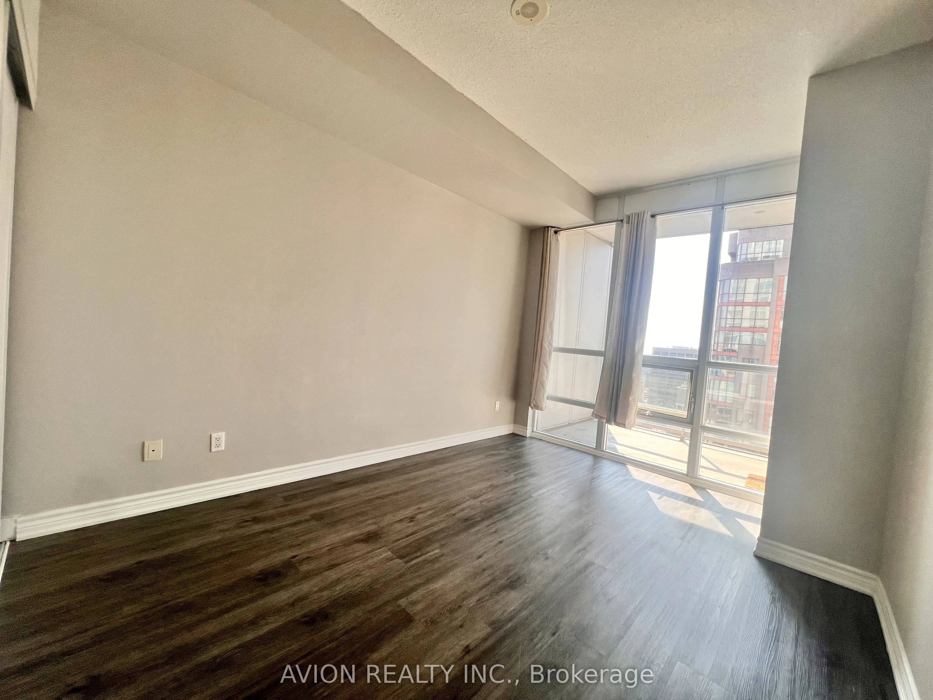 761 Bay Street, #2610