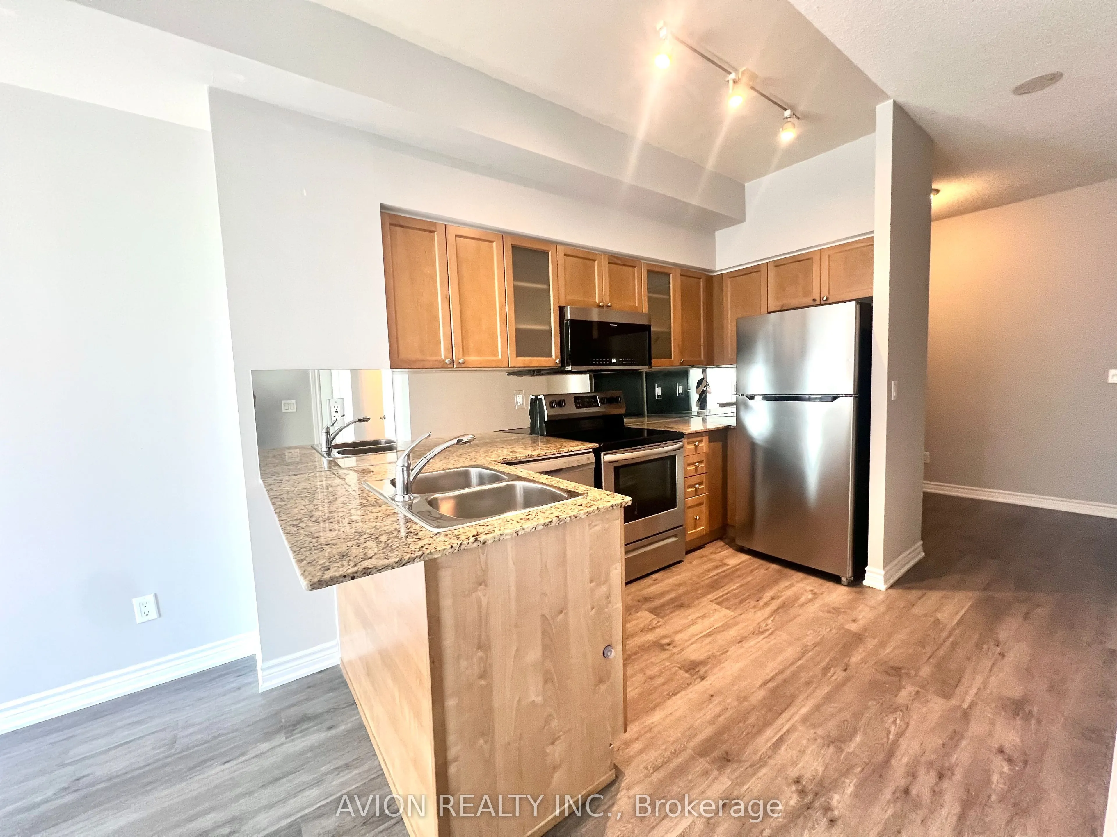 761 Bay Street, #2610