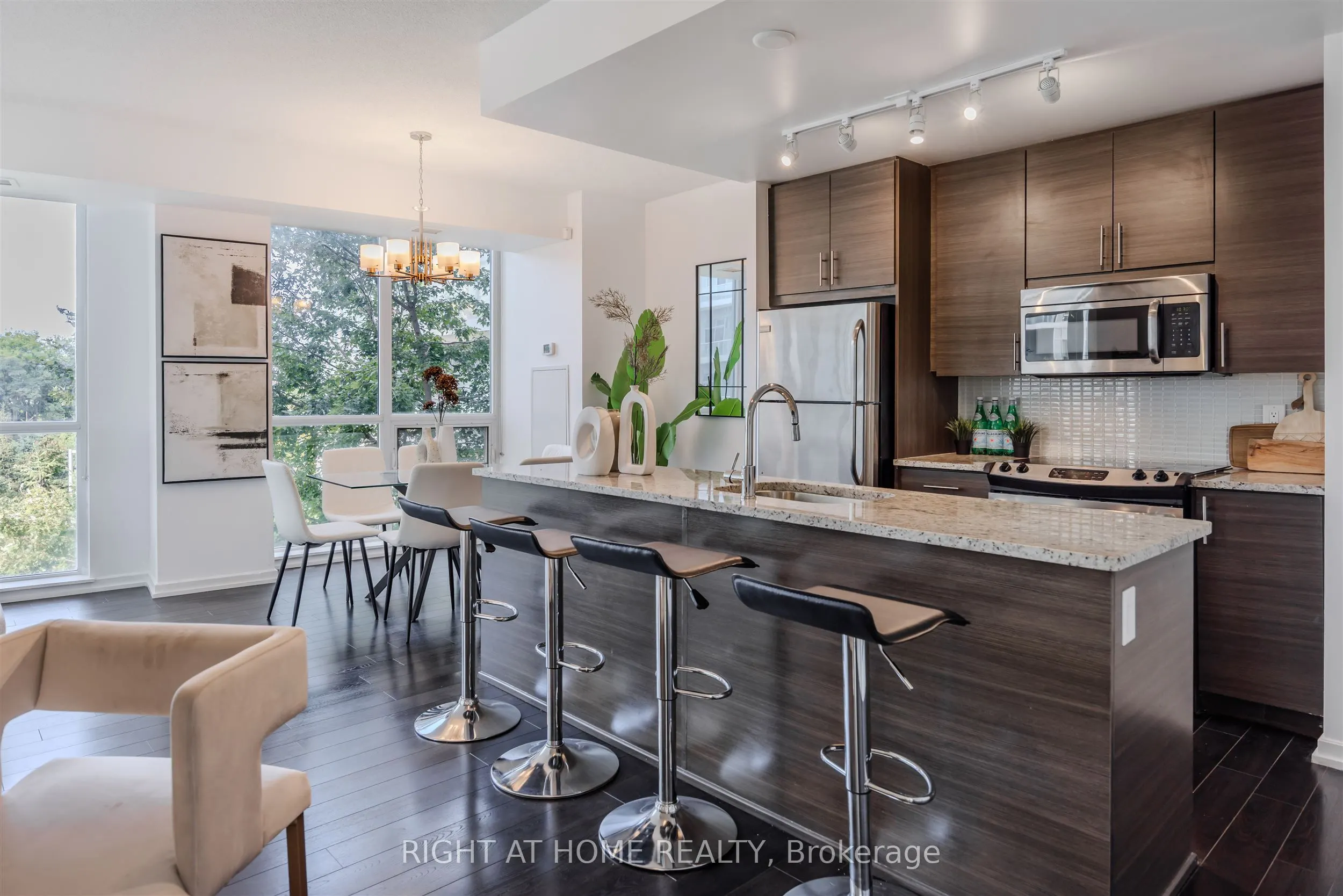 70 Forest Manor Road, #206