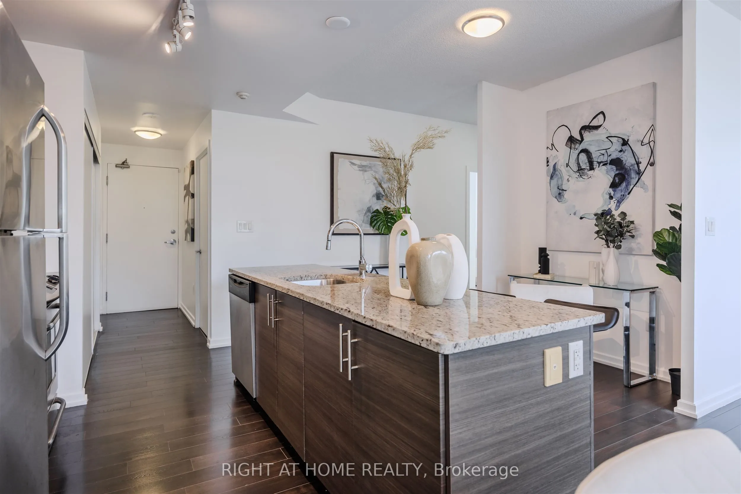 70 Forest Manor Road, #206