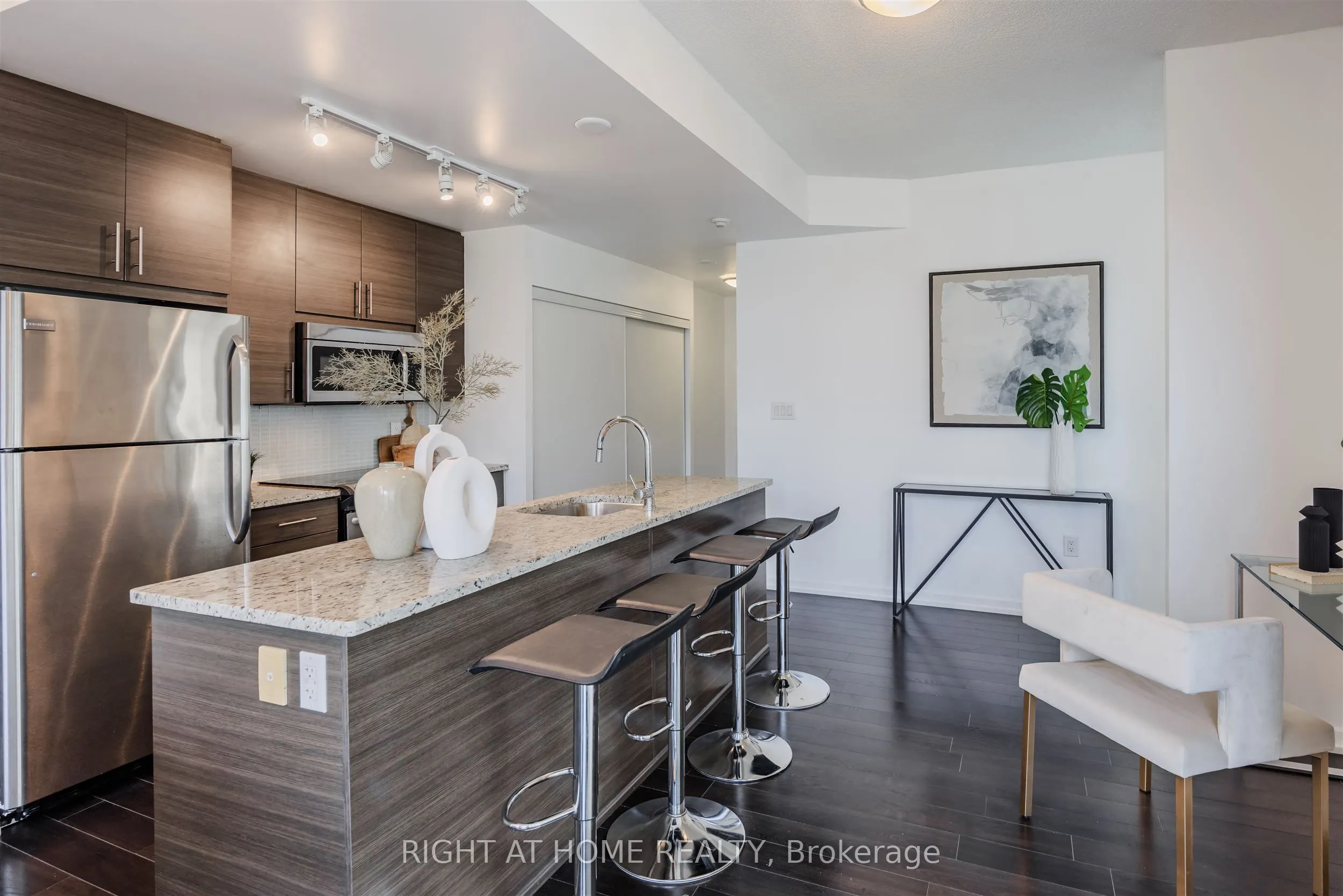 70 Forest Manor Road, #206