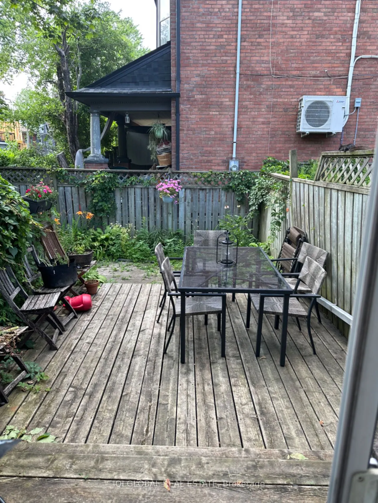 34 Barton Avenue, #Main Floor