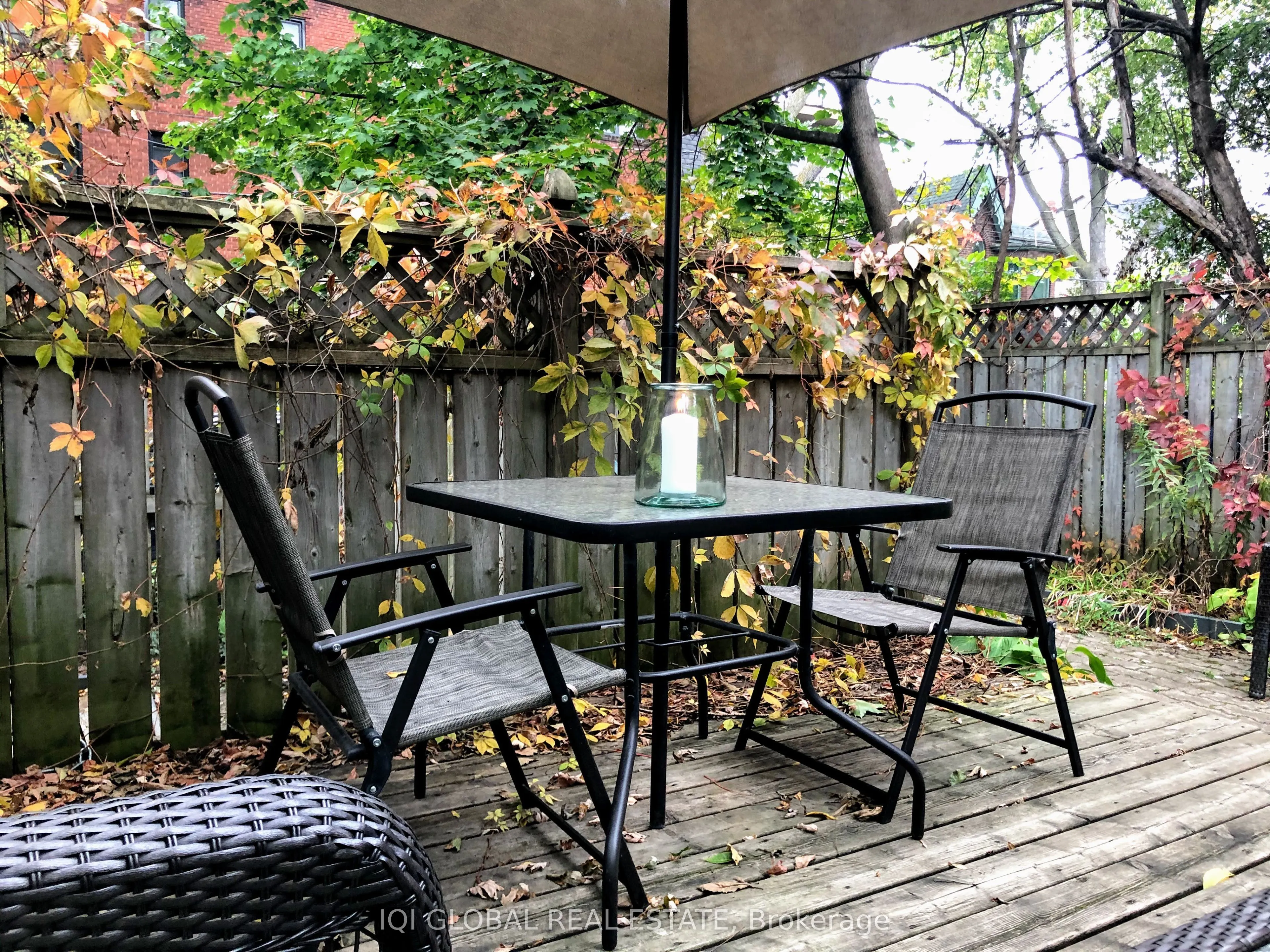 34 Barton Avenue, #Main Floor