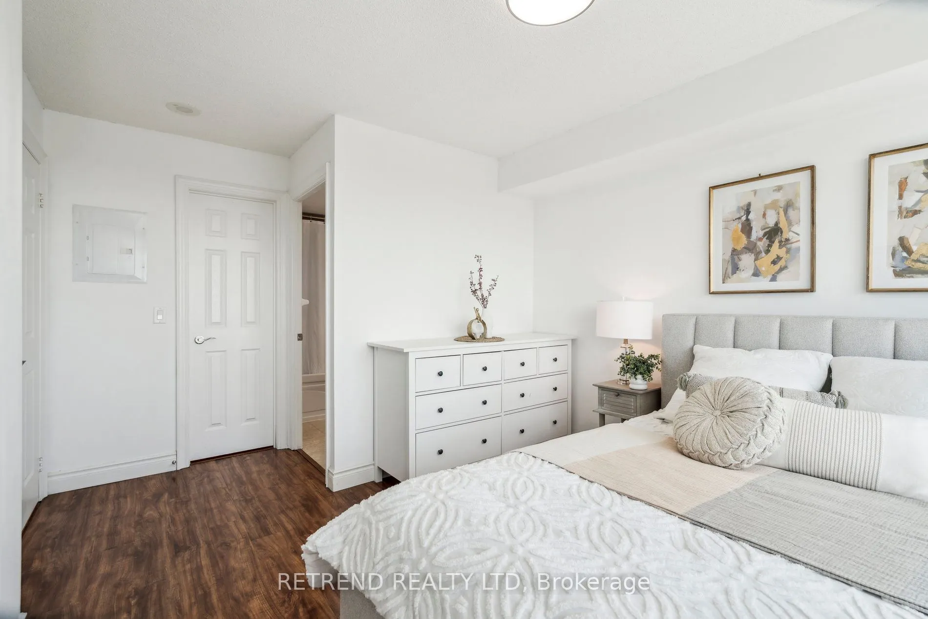 15 Greenview Avenue, #2111