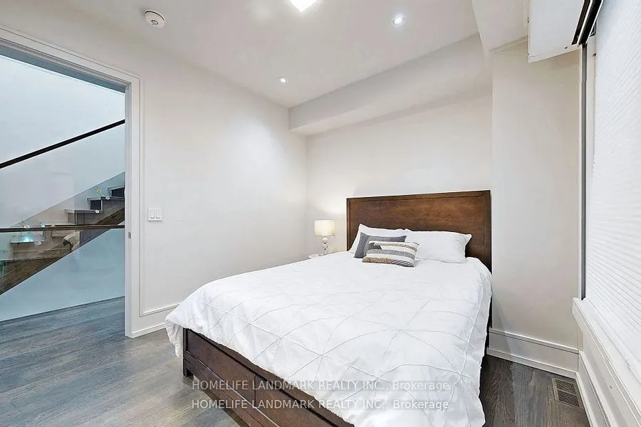 301 Jedburgh Road