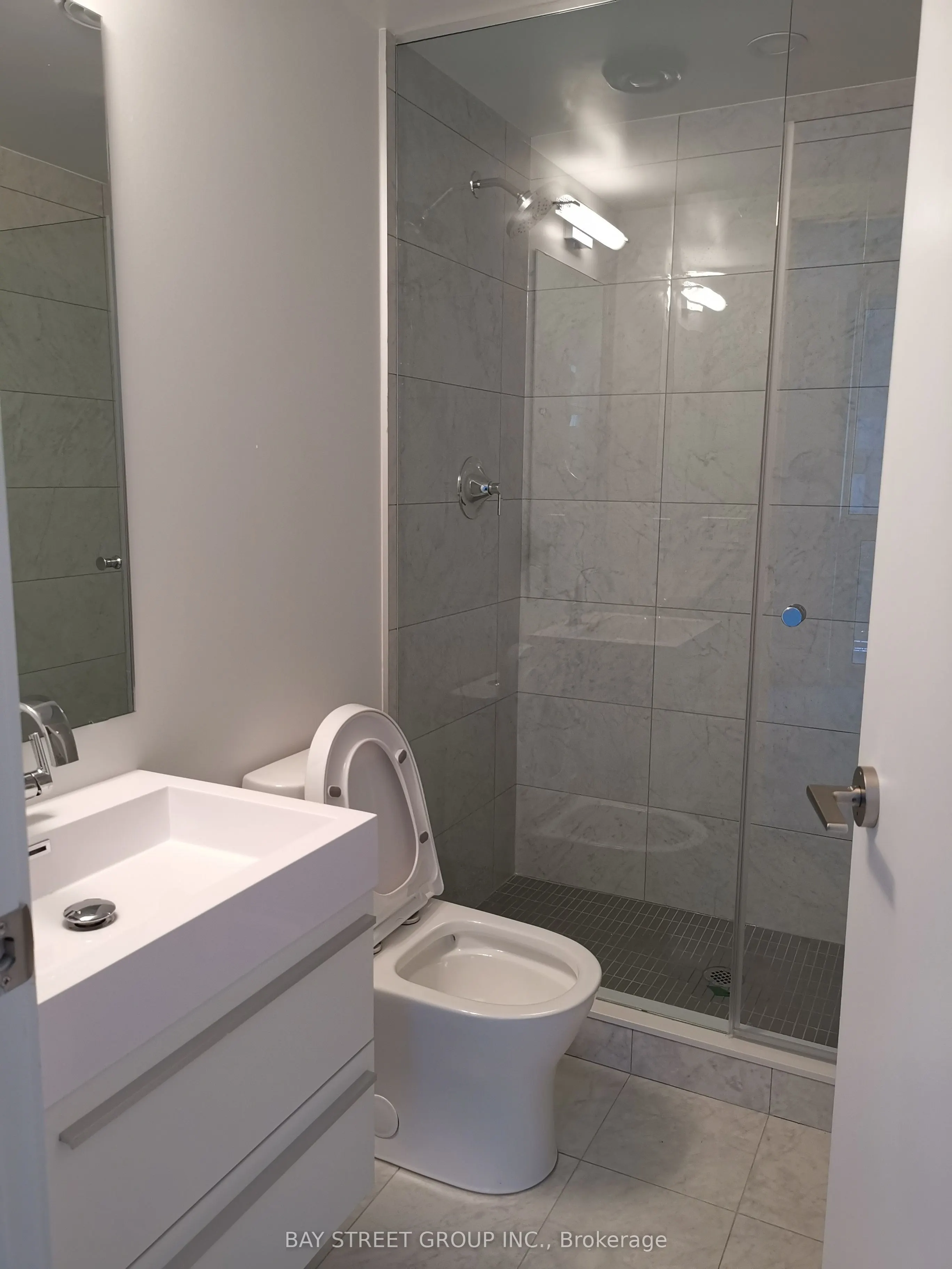39 Roehampton Avenue, #1306