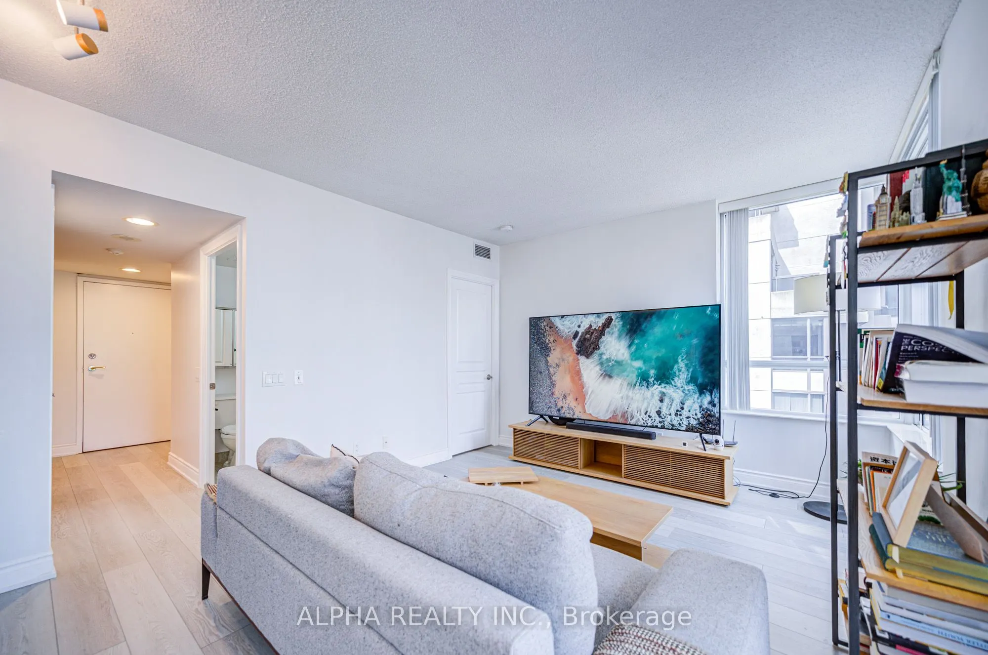 15 Northtown Way, #2228