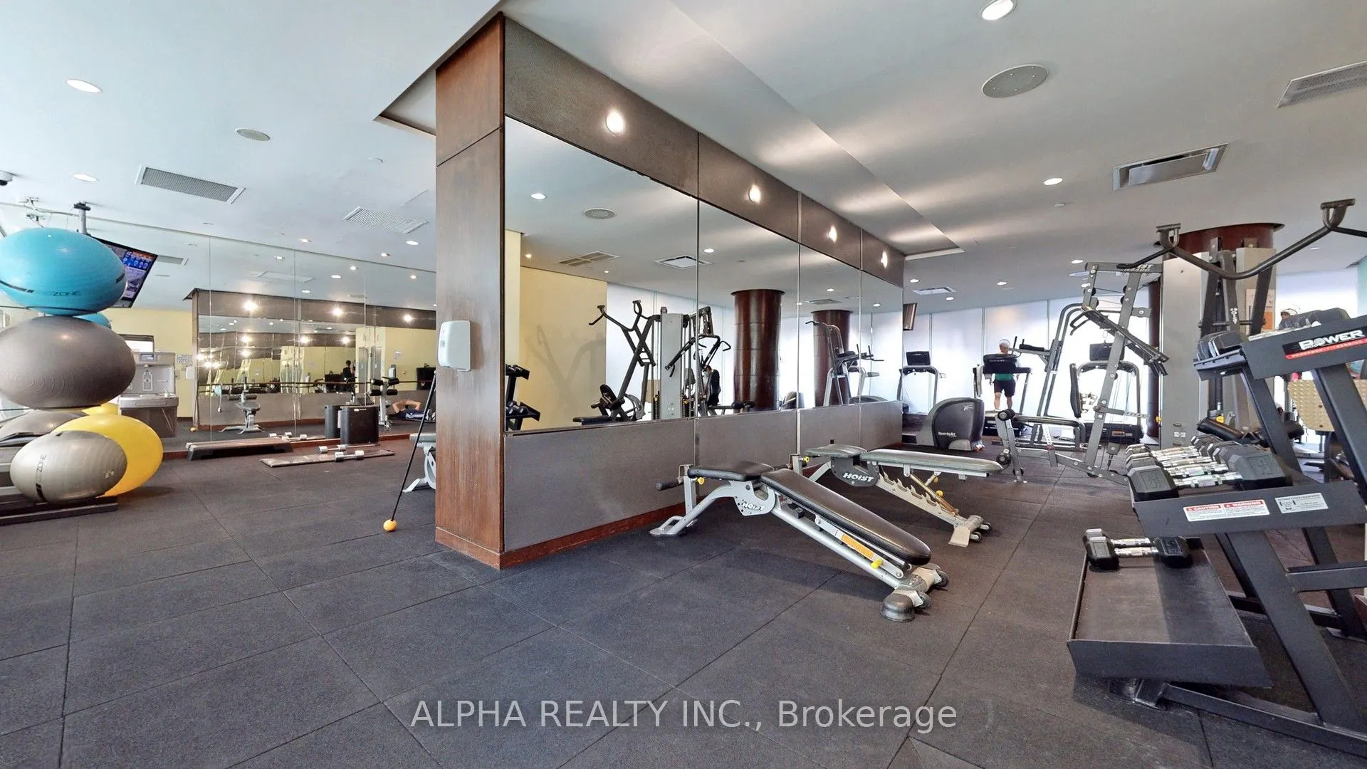 15 Northtown Way, #2228