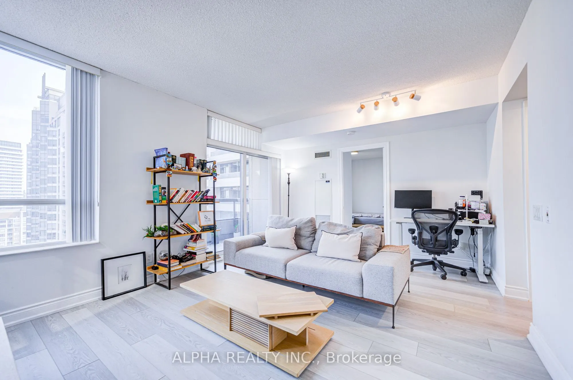 15 Northtown Way, #2228