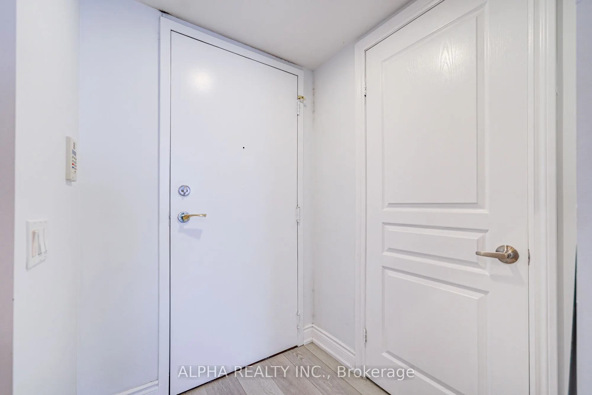 15 Northtown Way, #2228