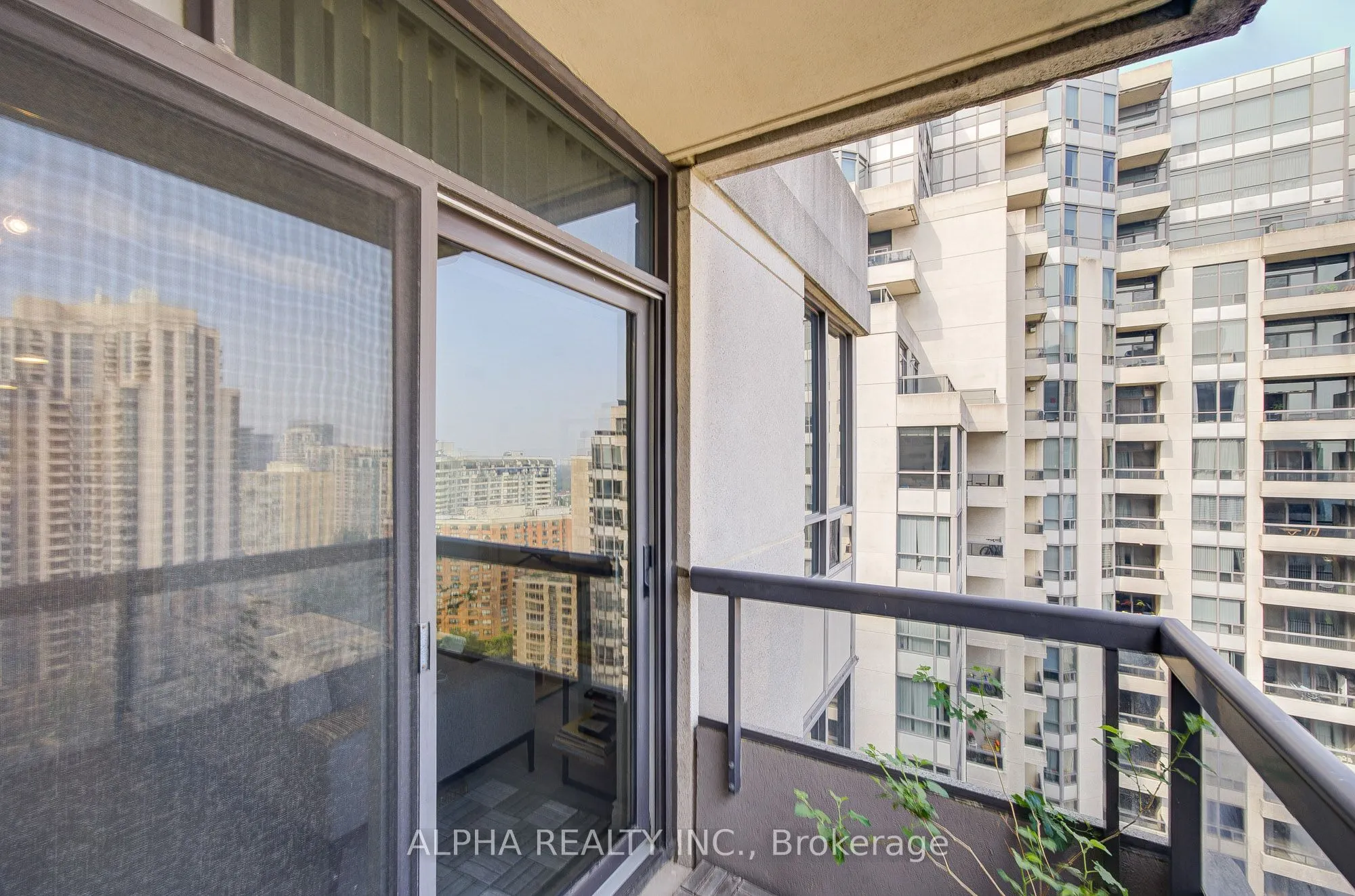 15 Northtown Way, #2228
