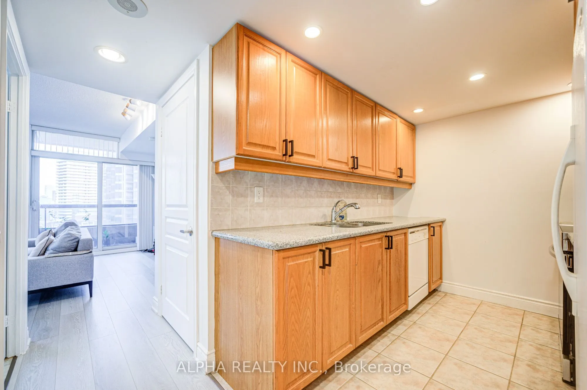 15 Northtown Way, #2228