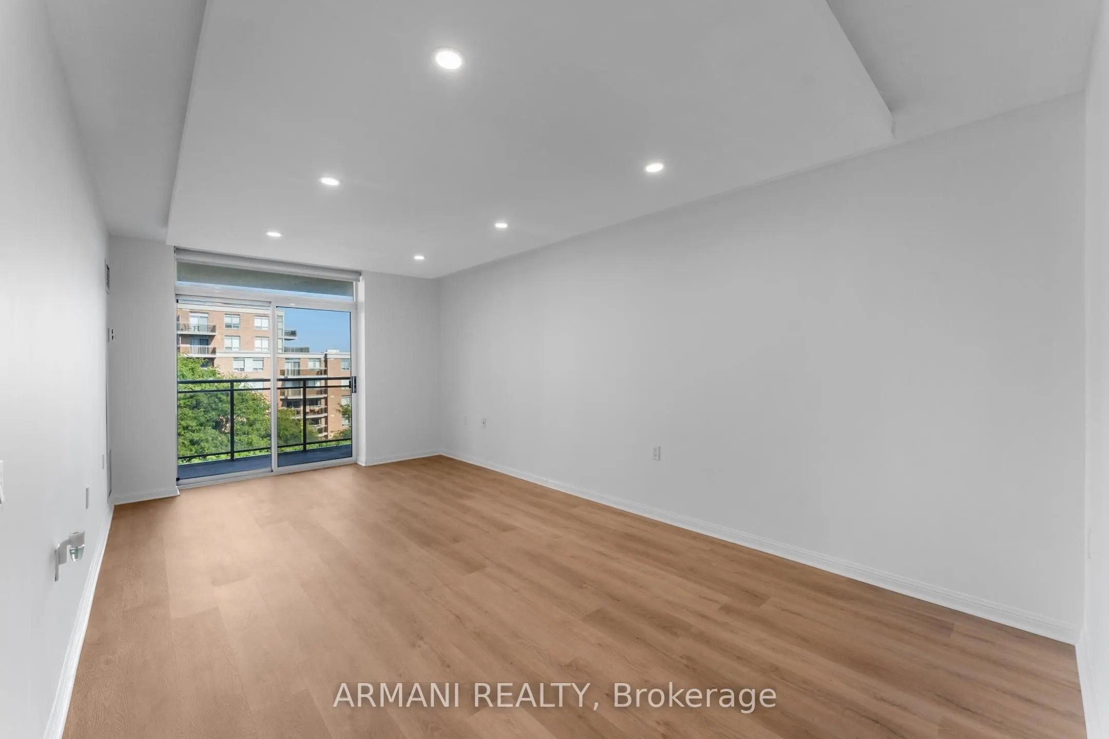650 Lawrence Avenue W, #608