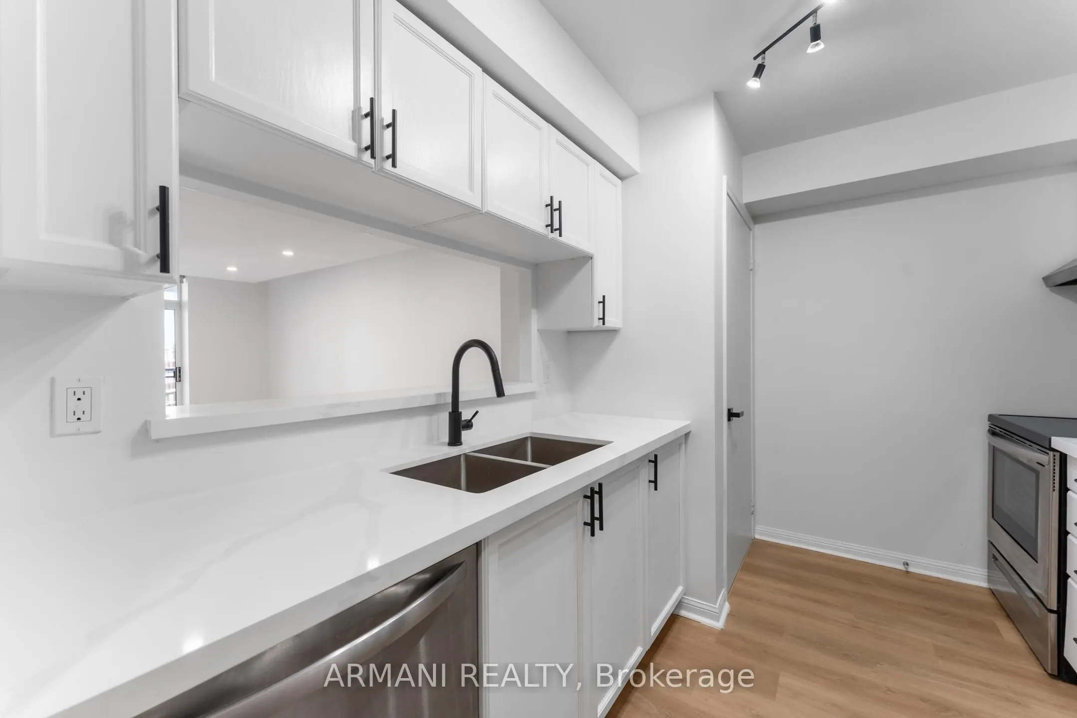 650 Lawrence Avenue W, #608