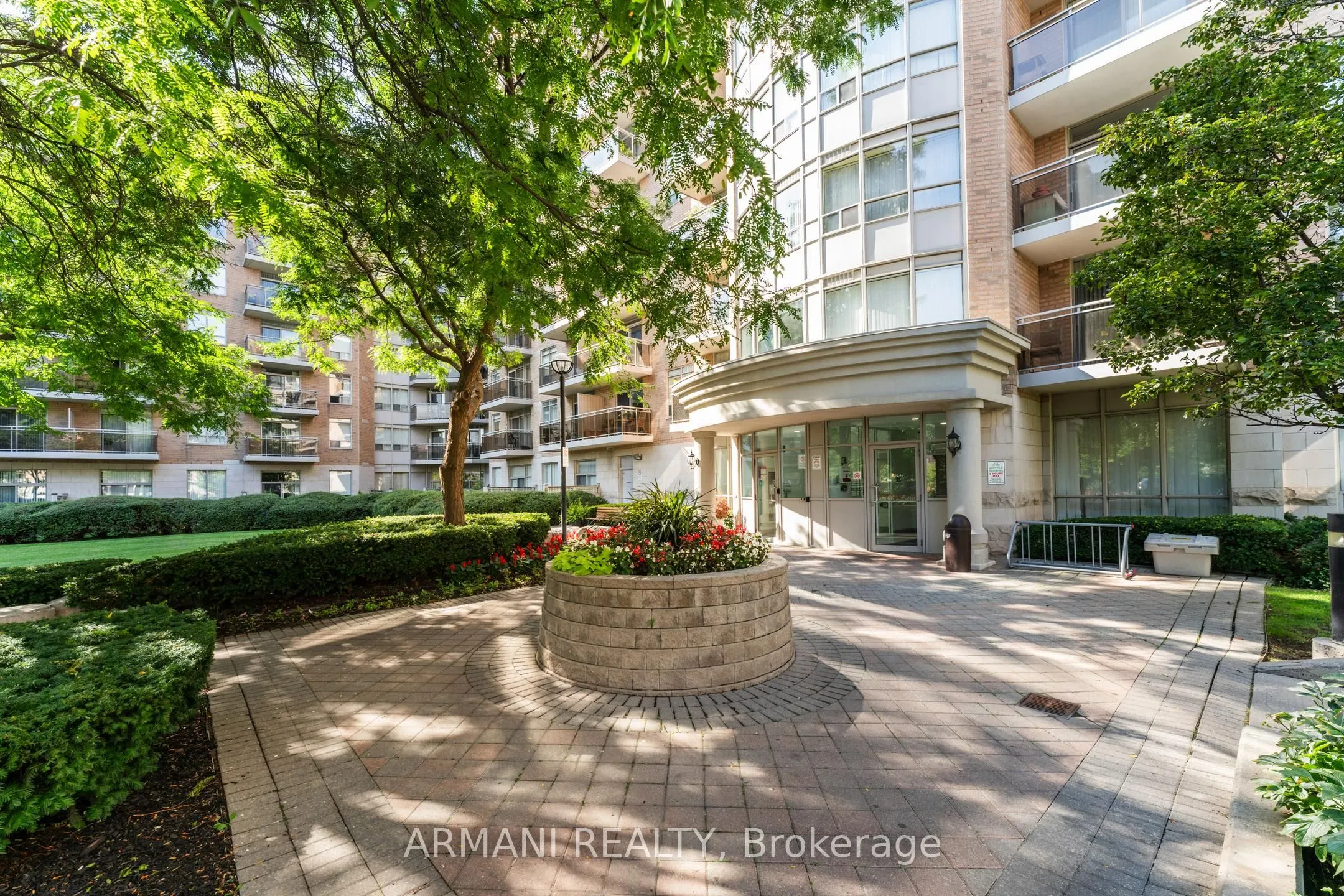 650 Lawrence Avenue W, #608