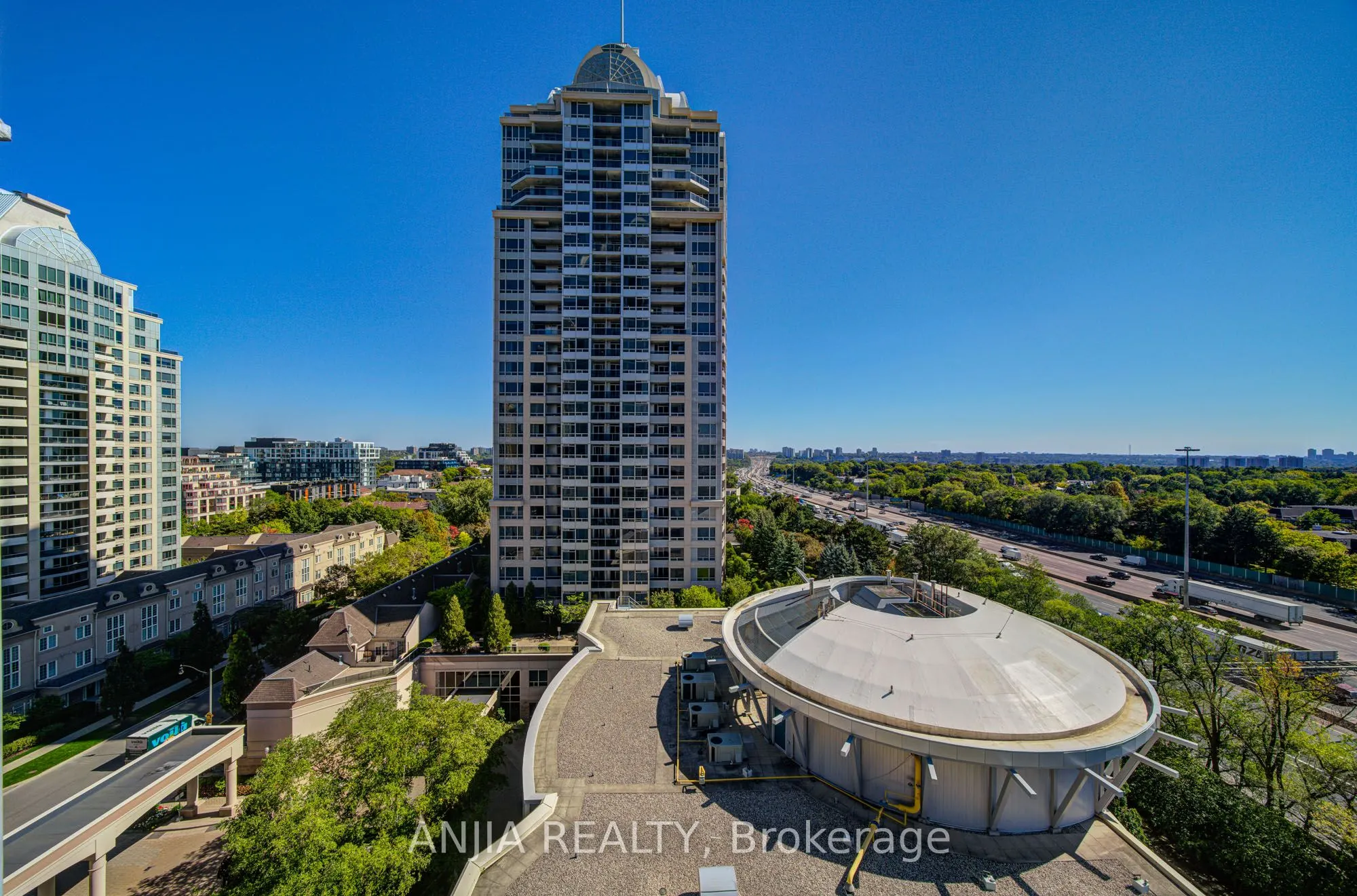 1 Rean Drive, #908