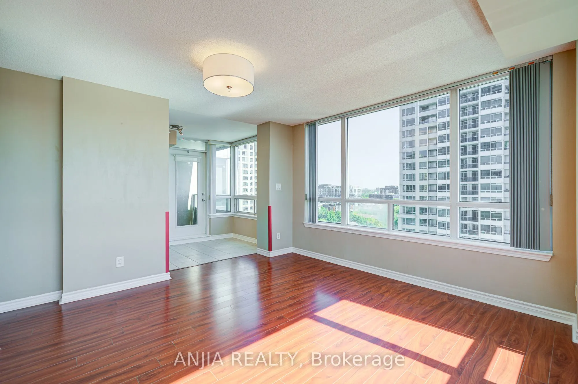 1 Rean Drive, #908