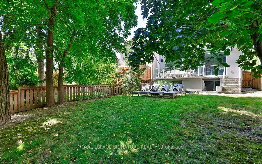 63 Douglas Crescent
