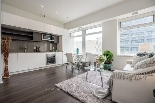 111 St Clair Avenue W, #504