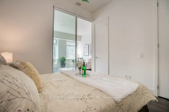111 St Clair Avenue W, #504