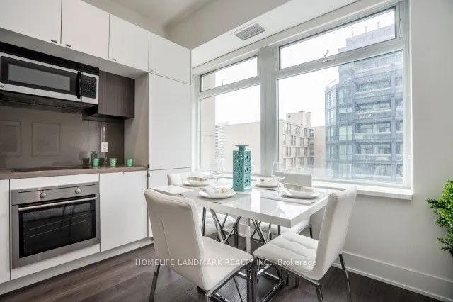 111 St Clair Avenue W, #504