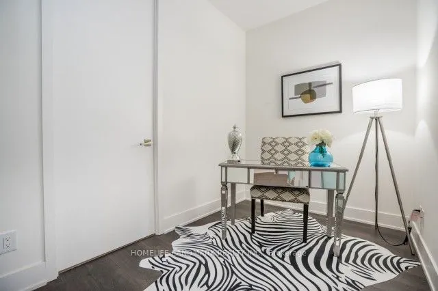 111 St Clair Avenue W, #504